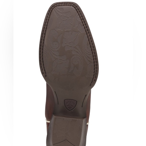Ariat Yukon brown Legend Spirt boots, bradded cross design on toes. - Picture 8 of 14